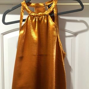 NWT Express satin shiny key hole sleeveless blouse